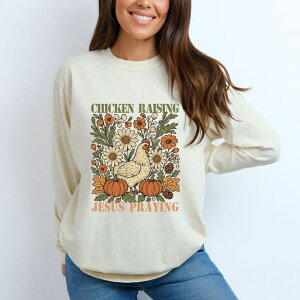 Simply Sage Market ���f�B�[�X �g�b�v�X T�V���c �O���t�B�b�N Simply Sage Market Chicken Raising Jesus Praying - Women's Garment Dyed Long Sleeve Graphic T-Shirt Ivory �A�C�{���[