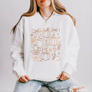 Simply Sage Market ���f�B�[�X �g�b�v�X T�V���c �X�E�F�b�g Simply Sage Market Coquette Pumpkin And Leaves Outline - Women's Lightweight Garment Dyed Sweatshirt White �z���C�g