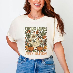 Simply Sage Market ���f�B�[�X �g�b�v�X T�V���c �O���t�B�b�N Simply Sage Market Chicken Raising Jesus Praying - Women's Garment Dyed Graphic T-Shirt Ivory �A�C�{���[