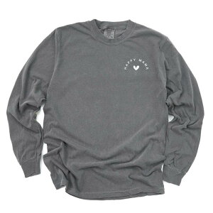 Simply Sage Market ���f�B�[�X �g�b�v�X T�V���c �~�j �O���t�B�b�N Simply Sage Market Happy Mama Heart Mini - Women's Garment Dyed Long Sleeve Graphic T-Shirt Pepper