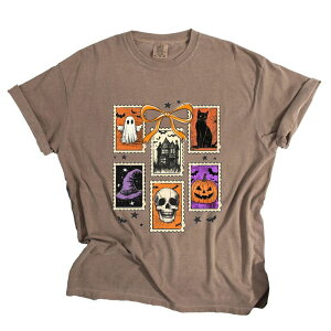 Simply Sage Market ���f�B�[�X �g�b�v�X T�V���c �O���t�B�b�N Simply Sage Market Coquette Halloween Stamps - Women's Garment Dyed Graphic T-Shirt Espresso