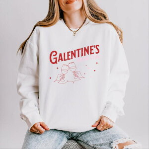 Simply Sage Market ���f�B�[�X �g�b�v�X T�V���c �X�E�F�b�g Simply Sage Market Galentine'social Club Glitter - Women's Lightweight Garment Dyed Sweatshirt White �z���C�g