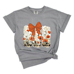 Simply Sage Market ���f�B�[�X �g�b�v�X T�V���c �t�����[�� �t�����[ Simply Sage Market Coquette Fall Floral Orange - Womens Garment Dyed Tee Grey �O���[