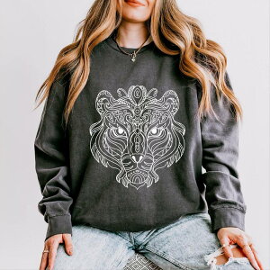 Simply Sage Market ���f�B�[�X �g�b�v�X T�V���c �X�E�F�b�g Simply Sage Marketiger Face Mandala - Women's Lightweight Garment Dyed Sweatshirt Pepper �A�j�}��
