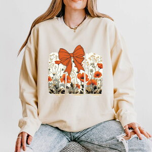 Simply Sage Market ���f�B�[�X �g�b�v�X T�V���c �t�����[�� �X�E�F�b�g �t�����[ Simply Sage Market Coquette Fall Floral Orange - Womens Lightweight Garment Dyed Sweatshirt Ivory �A�C�{���[