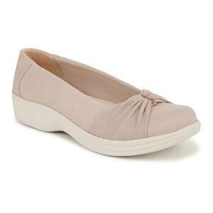 yz rW[Y fB[X T_ V[Y Bzees Paige Women's Slip-on Shoes Barely Beige
