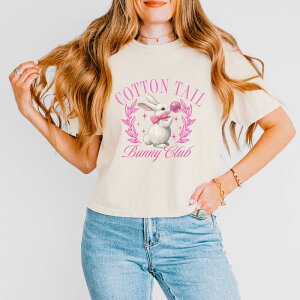 Simply Sage Market ���f�B�[�X �g�b�v�X T�V���c �R�b�g�� �O���t�B�b�N Simply Sage Market Cotton Tail Bunny Clububblegum - Women's Boxy Crop Top Graphic T-Shirt Ivory �A�C�{���[