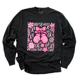 Simply Sage Market ���f�B�[�X �g�b�v�X T�V���c �O���t�B�b�N Simply Sage Market Breast Cancer Boxingloves - Women's Garment Dyed Long Sleeve Graphic T-Shirt Black �u���b�N