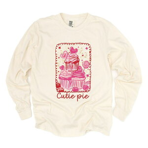 Simply Sage Market ���f�B�[�X �g�b�v�X T�V���c �O���t�B�b�N Simply Sage Market Cutie Pie Cupcakes Frame - Women's Garment Dyed Long Sleeve Graphic T-Shirt Ivory �A�C�{���[