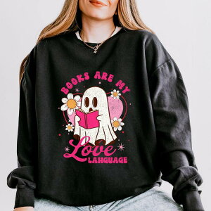 Simply Sage Market ���f�B�[�X �g�b�v�X T�V���c �X�E�F�b�g Simply Sage Market Books Are My Love Language Ghost - Women's Lightweight Garment Dyed Sweatshirt Black �u���b�N