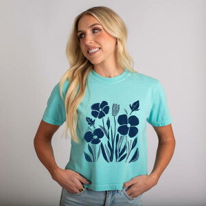 Simply Sage Market ���f�B�[�X �g�b�v�X T�V���c �O���t�B�b�N Simply Sage Market Navy Daisies - Women's Boxy Crop Top Graphic T-Shirt Chalky Mint �~���g