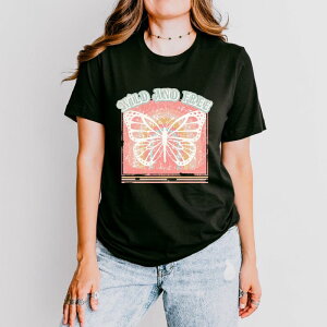 Simply Sage Market ���f�B�[�X �g�b�v�X T�V���c Simply Sage Market Wild And Free Butterfly - Womenshort Sleeve Tee Black �u���b�N