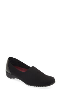 �������[ ���f�B�[�X �V���[�Y �p���v�X Munro Traveler Slip-On - Multiple Widths Available Black Stretch �u���b�N