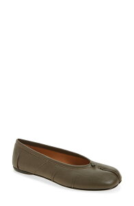 �}���^���}���W�F�� ���f�B�[�X �V���[�Y �p���v�X Maison Margiela Tabi Ballet Flat Brown �u���E��