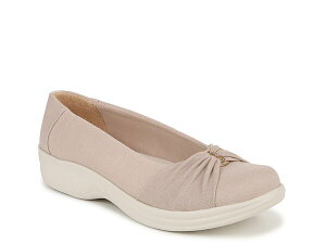 rW[Y fB[X V[Y Xb|E[t@[ BZees Paige Slip-On Beige x[W
