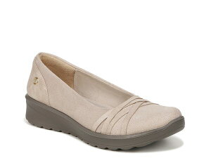 rW[Y fB[X V[Y Xb|E[t@[ BZees Goody Wedge Slip-On Beige x[W