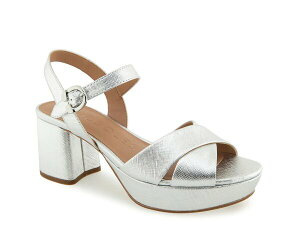�G�A���\�[���Y ���f�B�[�X �V���[�Y �T���_�� �v���b�g�t�H�[�� Aerosoles Cosmos Platform Sandal Silver Metallic �V���o�[