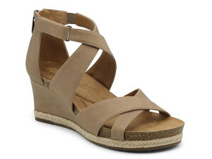 �A�h���A���k���B�b�^�f�B�[�j ���f�B�[�X �V���[�Y �T���_�� Adrienne Vittadini Trots Wedge Sandal Taupe �g�[�v