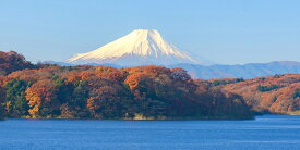 絵画風 壁紙ポスター (はがせるシール式) 秋富士 紅葉の富士山 狭山湖 もみじ パノラマ キャラクロ FJS-103S1 (1152mm×576mm) ＜日本製＞ ウォールステッカー お風呂ポスター