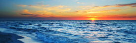 絵画風 壁紙ポスター (はがせるシール式) 波 夜明けのワイキキビーチ 空と波と日の出の絶景 ハワイ 海 パノラマ キャラクロ SWAV-101L1 (パノラマL版 1843mm×576mm) ＜日本製＞ ウォールステッカー お風呂ポスター
