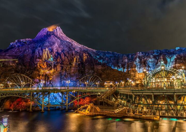 楽天市場 絵画風 壁紙ポスター はがせるシール式 ディズニーシーの夜景 ディズニーリゾート キャラクロ Dns 002a2 版 594mm 4mm 日本製 ウォールステッカー お風呂ポスター レアルインターショップ