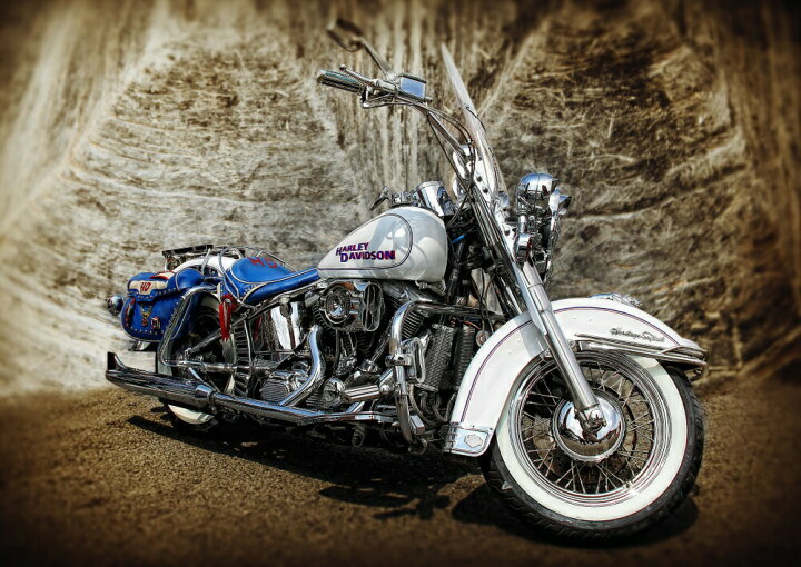 楽天市場 絵画風 壁紙ポスター はがせるシール式 ハーレーダビッドソン Flstci ヘリテイジ ソフテイル クラシック カスタム キャラクロ Hdfl 014a2 版 594mm 4mm 建築用壁紙 耐候性塗料 インテリア レアルインターショップ