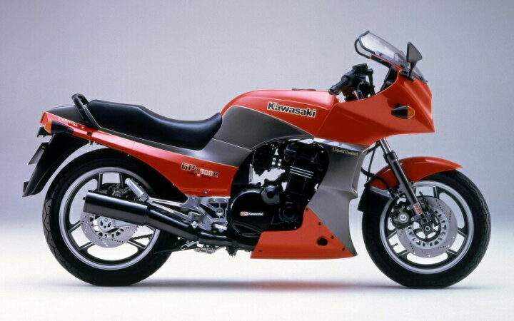 楽天市場 絵画風 壁紙ポスター はがせるシール式 カワサキ Gpz900r Ninja A1 初期型 忍者 1984年 初代ニンジャ キャラクロ Knnj 002w1 ワイド版 921mm 576mm 建築用壁紙 耐候性塗料 インテリア レアルインターショップ