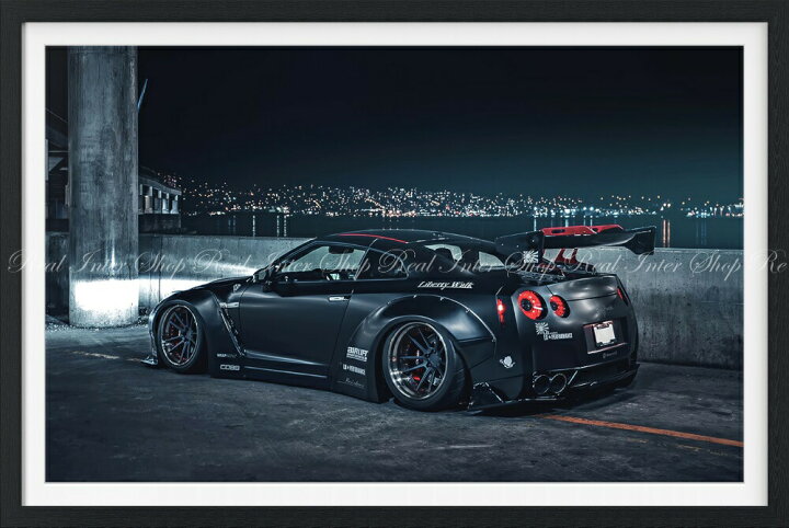 楽天市場 絵画風 壁紙ポスター はがせるシール式 日産 Gt R R35 リバティーウォーク ニッサン 額縁印刷 トリックアート キャラクロ Nr35 031sgf1 874mm 585mm 建築用壁紙 耐候性塗料 インテリア レアルインターショップ
