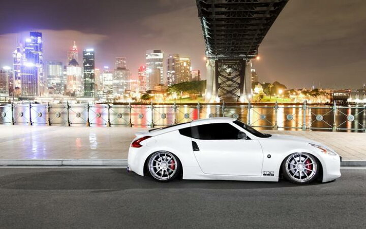 楽天市場 絵画風 壁紙ポスター はがせるシール式 日産 フェアレディ 370z Z34型 ホワイト 夜景 剥がせる壁紙 貼ってはがせる壁紙 おすすめ 癒し キャラクロ Nz34 009w1 ワイド版 921mm 576mm 建築用壁紙 耐候性塗料 インテリア レアルインターショップ