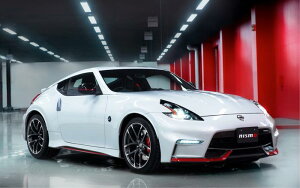 �G�敗 �ǎ��|�X�^�[ (�͂�����V�[����) ���Y �t�F�A���f�BZ NISMO 370Z Z34�^ �z���C�g 2014�N �L�����N�� Z34N-002W1 (���C�h�� 921mm×576mm) �����{���� �E�H�[���X�e�b�J�[ �����C�|�X�^�[