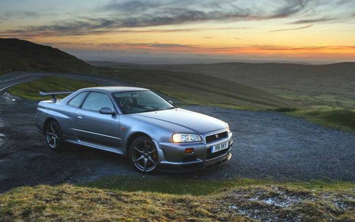 楽天市場 絵画風 壁紙ポスター はがせるシール式 日産 スカイライン Gt R R34 Specv シルバー 1999年 夕焼け キャラクロ Nr34 006w1 ワイド版 921mm 576mm 建築用壁紙 耐候性塗料 インテリア レアルインターショップ 楽天市場 絵画風 壁紙ポスター はがせるシール式 日産 スカイライン Gt R R34 Specv シルバー 1999年 夕焼け キャラクロ Nr34 006w1 ワイド版 921mm 576mm 建築用壁紙 耐候性塗料 インテリア レアルインターショップ