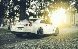 G敗 ǎ|X^[ (͂V[) Y GT-R R35 ^ 2012N zCg z jbT LN NR35-029W2 (Ch 603mm×376mm) { EH[XebJ[ C|X^[