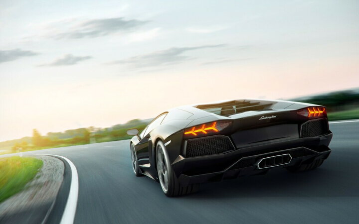 楽天市場 絵画風 壁紙ポスター はがせるシール式 ランボルギーニ アヴェンタドール Lp700 4 黒 スーパーカー キャラクロ Lavd 017w1 ワイド版 921mm 576mm 建築用壁紙 耐候性塗料 インテリア レアルインターショップ