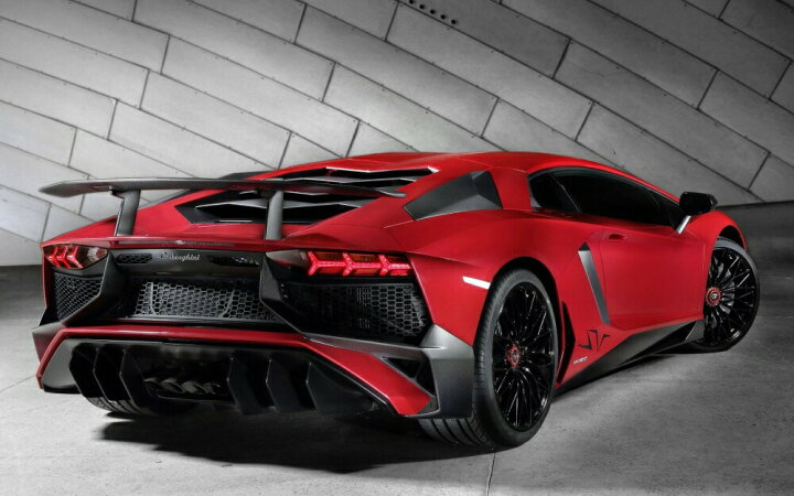 楽天市場 絵画風 壁紙ポスター はがせるシール式 ランボルギーニ アヴェンタドール Lp750 4 スーパーヴェローチェ 15年 スーパーカー キャラクロ Lavd 033w2 ワイド版 603mm 376mm 建築用壁紙 耐候性塗料 インテリア レアルインターショップ