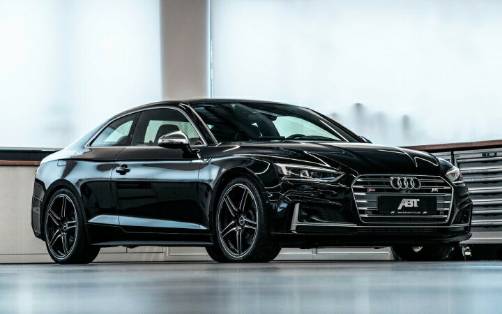 楽天市場 絵画風 壁紙ポスター はがせるシール式 アウディ S5 クーペ Abt Sportsline 17年 ブラック Audi キャラクロ Ads5 001w1 ワイド版 921mm 576mm 建築用壁紙 耐候性塗料 インテリア レアルインターショップ