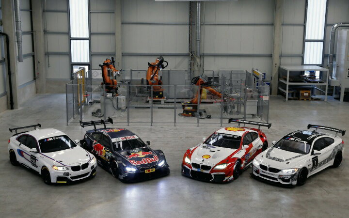 楽天市場 絵画風 壁紙ポスター はがせるシール式 Bmw M235i R Red Bull M4 Dtm M6 Gt3 M4 Gt4 レーシングカー キャラクロ Bmgt 014w2 ワイド版 603mm 376mm 建築用壁紙 耐候性塗料 インテリア レアルインターショップ