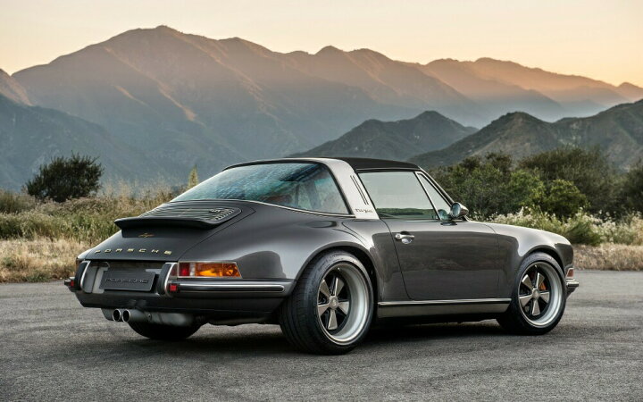 楽天市場 絵画風 壁紙ポスター はがせるシール式 シンガー ポルシェ 911 タルガ 15年 Mグレー キャラクロ P901 021w2 ワイド版 603mm 376mm 建築用壁紙 耐候性塗料 インテリア レアルインターショップ