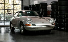 楽天市場 ポルシェ 壁紙 壁紙 装飾フィルム インテリア 寝具 収納の通販