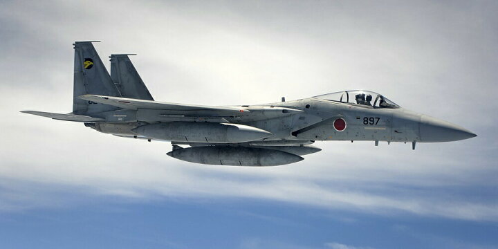 楽天市場 絵画風 壁紙ポスター はがせるシール式 航空自衛隊 戦闘機 F 15j イーグル Jasdf 空自 自衛隊 F 15cdイーグル ミリタリー キャラクロ Jasd 001s1 1152mm 576mm 建築用壁紙 耐候性塗料 インテリア レアルインターショップ