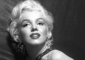 絵画風 壁紙ポスター (はがせるシール式) マリリン モンロー Marilyn Monroe モノクロ キャラクロ MAM-008A2 (A2版 594mm×420mm) ＜日本製＞ ウォールステッカー お風呂ポスター