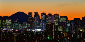 絵画風 壁紙ポスター (はがせるシール式) -地球の撮り方- 東京都 文京シビックセンターからの富士山と高層ビル群の絶景 キャラクロ C-ZJP-111S1 (パノラマS版 1152mm×576mm) ＜日本製＞ ウォールステッカー お風呂ポスター