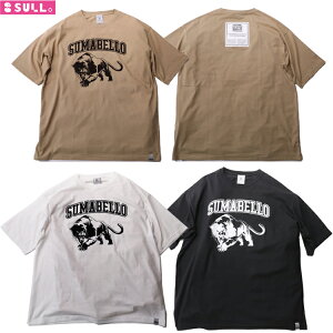 SULLO �X�[�W�� COLLEGE FLOCKY PRINT TEE 25SS 1720301041 ����T�V���c �T�b�J�[ �t�b�g�T�� �� ���C�t�X�^�C�� �J�W���A�� �r�b�N�V���G�b�g TEE