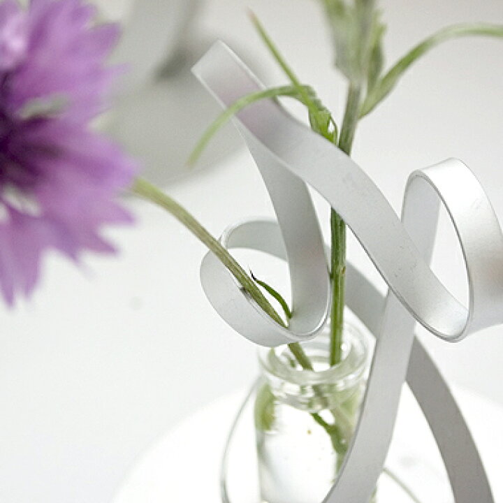 楽天市場 一輪挿し 花瓶 花瓶 一輪挿し 栃木県 Alart アルアート フラワーベース Twist アレンジメント用 贈答品おすすめ 和 生花 生け花 いけばな アルミ製 花瓶 インテリア 花材 国産 日本産 職人 日本の伝統工芸 Realjapanproject