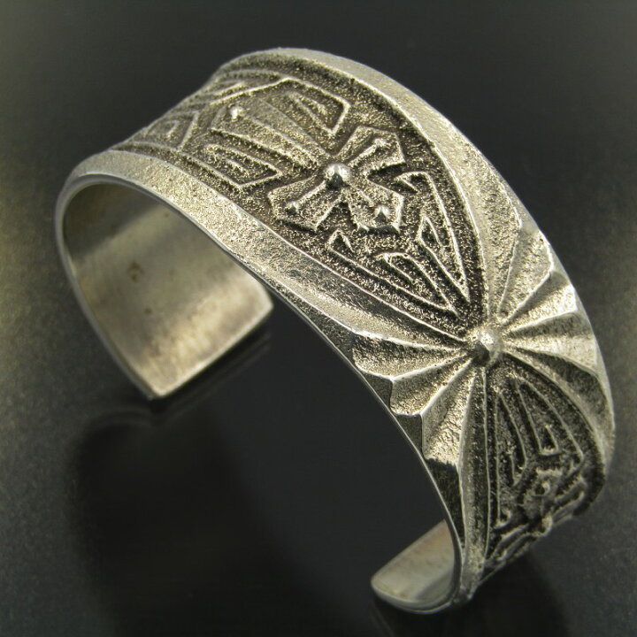 楽天市場】【中古】美品 Anthony Bowman ナバホ族 バングル トゥファ  