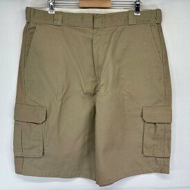 古着 ディッキーズ Dickies ショートパンツ カーゴ ハーフ 半ズボン 短パン 大きいサイズ ワンポイントロゴ w40 ベージュ系 メンズ 【中古】