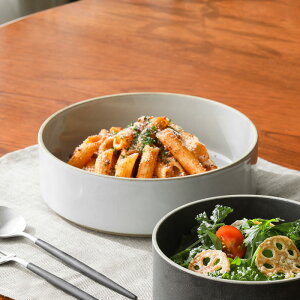 HASAMI PORCELAIN {E a18.5cm H  ی` ~` { Y g ubN OXO[ v[g k yMt_ Ή