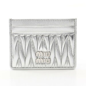 ~E ~E Miu Miu MATELASSE }ebZ J[hP[X ANZT[ U[ Vo[n 5MC076AFPPF0118 yViz