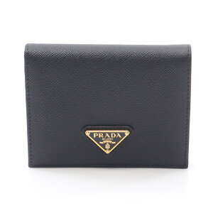 �v���_ PRADA SAFFIANO TRIANG ��܂���z ���z �T�t�B�A�[�m���U�[ �u���b�N�n 1MV204QHHF0002 �y�V�i�z