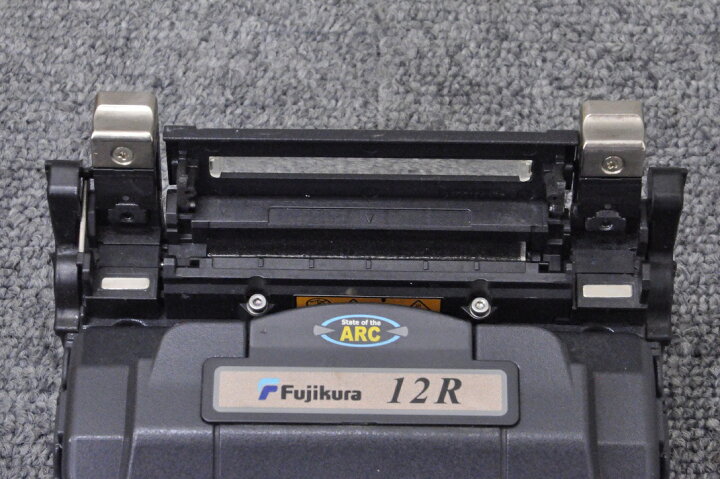 楽天市場】【中古】フジクラ Fujikura 光ファイバ融着接続機 12R□〜4 