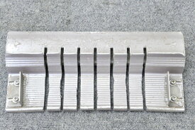 【中古】SUZUMO/鈴茂 自動海苔巻きカッター SVC-ATA用 8ツ切カッター刃用 テーブル■海苔まき 巻き寿司 卓上巻き寿司カッター■シャリロボ・シャリ弁ロボ・飯盛り達人・ご飯盛り付け・スシロボット■不二精機 ともえ フジセイキなど多数ご用意